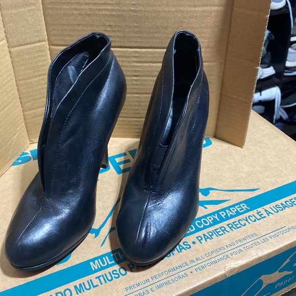 Aldo black fall winter shoes heels size 7 1/2 - Picture 1 of 6